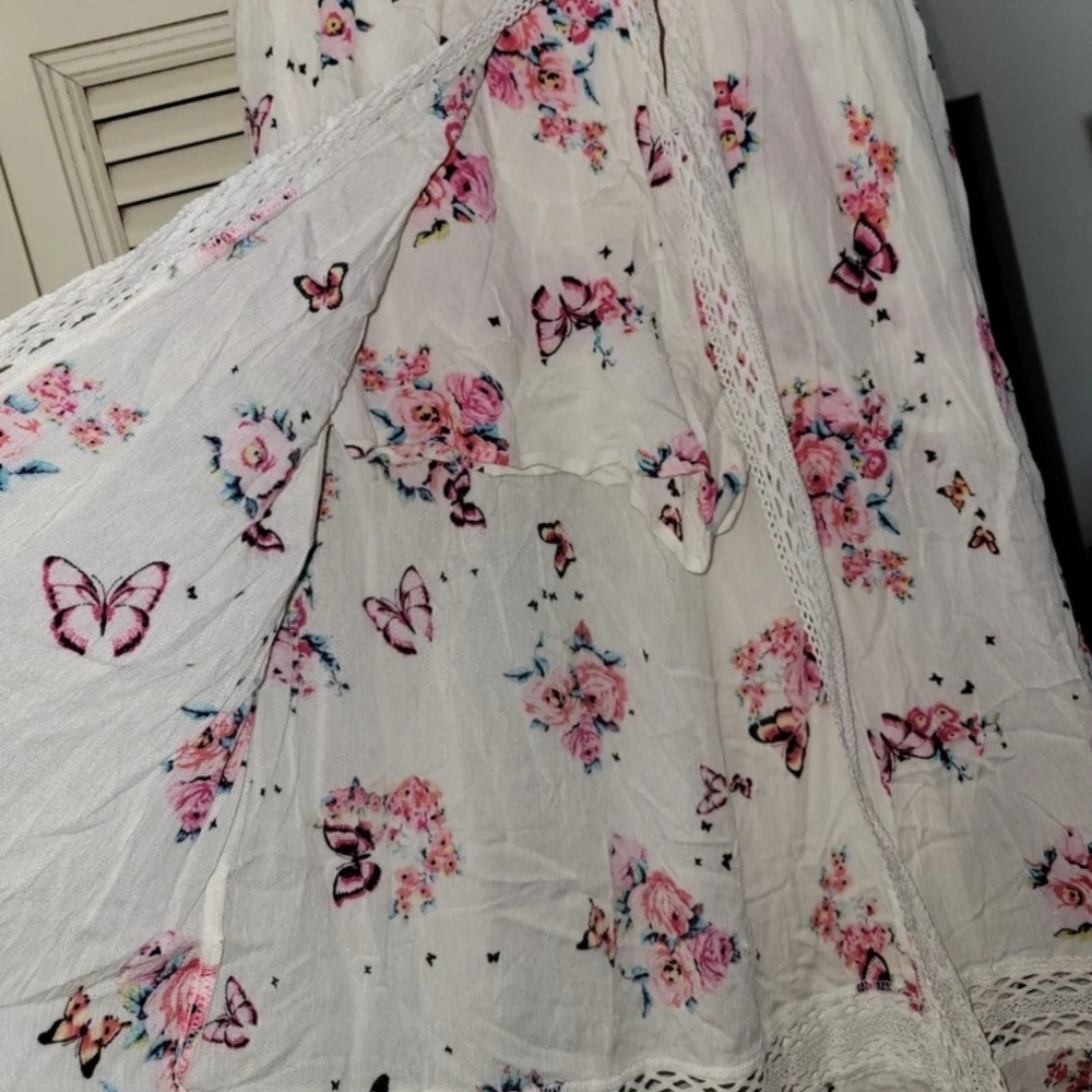 Chic Floral and Butterfly Maxi Skort with Lace